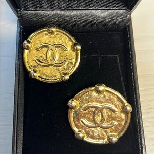 Chanel Vintage Clip-On Earrings